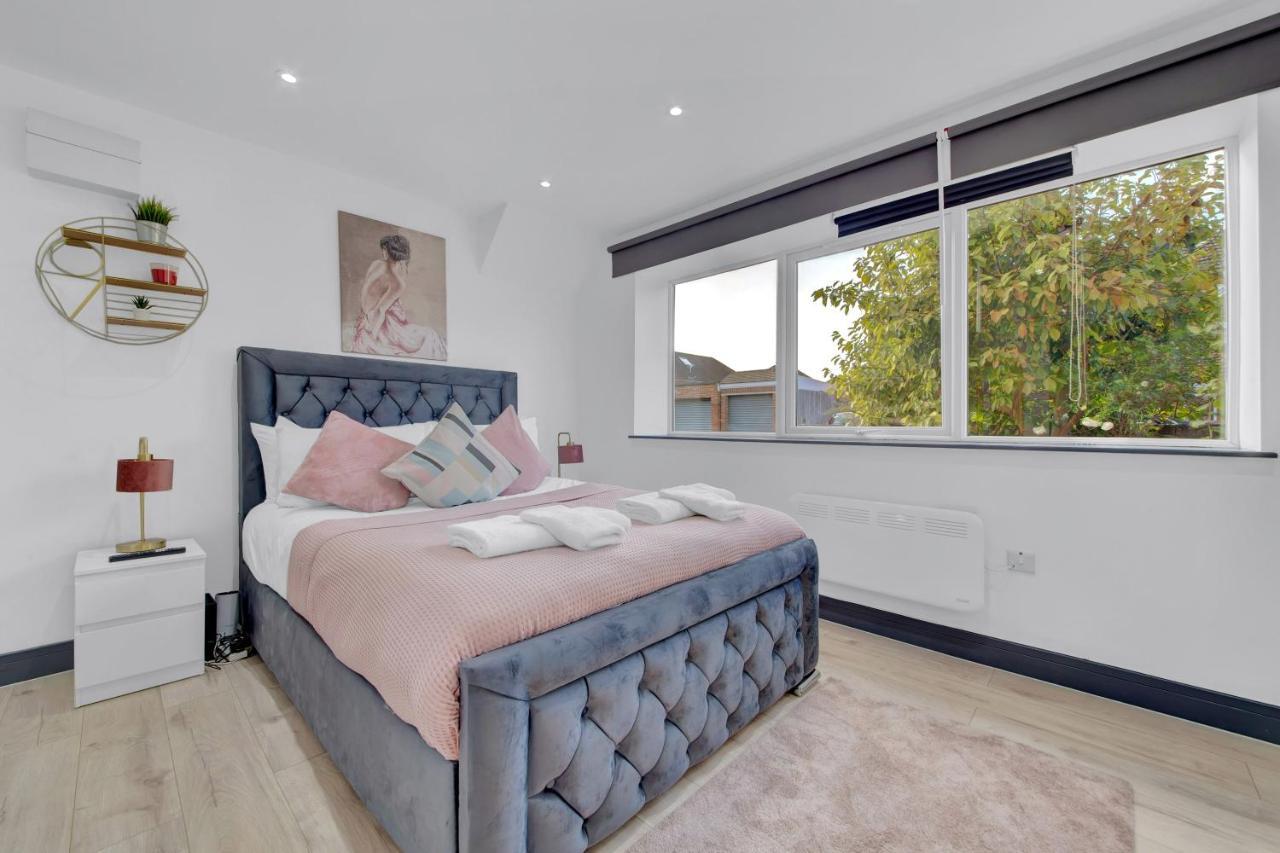 Heathrow Stays - Fawns Manor Hillingdon Dış mekan fotoğraf